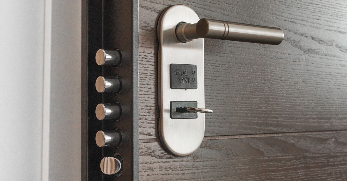 locksmith service technician — Hamilton Locksmiths